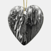 Salie-hout, vers gesneden, grijsschaal keramisch ornament (Links)