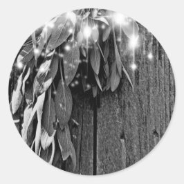 Salie-hout, vers gesneden, grijsschaal ronde sticker