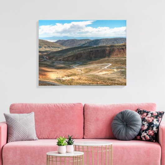 Salta serpentine Road en zout flats op afstand Canvas Afdruk (Insitu (Woonkamer))