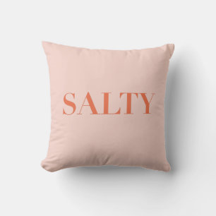 SALTY Sarcastic Typografie Design in Oranje Red Kussen