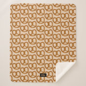 Salty Twisted Bread Pretzels Patroon, eigen initia Sherpa Deken (Voorkant)