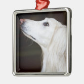 Saluki kijkt omhoog metalen ornament (Links)