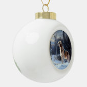 Saluki liet het sneeuwen Kerstmis Keramische Bal Ornament (Links)