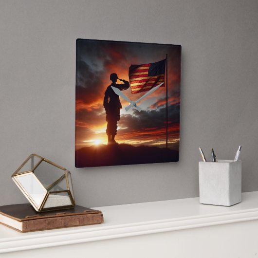 Saluting Amerikaanse soldaat Vierkante Klok (Kantoor)