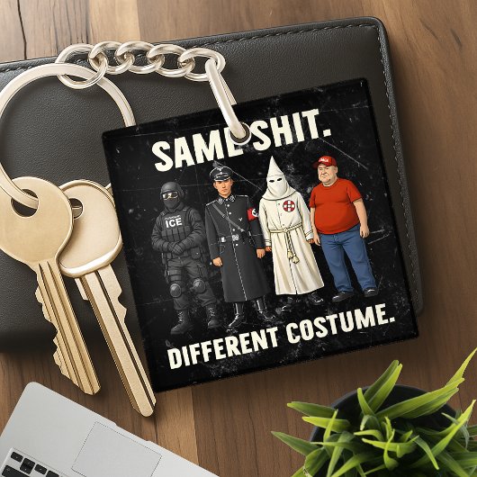 Same Different Costume Sleutelhanger