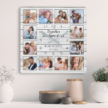 Samen hebben we het allemaal citaatfamilie Foto wi Vierkante Klok<br><div class="desc">Creëer eenvoudig uw eigen,  gepersonaliseerde witte,  houten plankstijl wandklok met uw aangepaste foto's. Het ontwerp kenmerkt ook een mooi handgeschreven manuscriptcitaat: "Samen hebben wij het allen". Voor beste resultaten,  bewaar de afbeeldingen aan vierkant - met het nadrukpunt in het centrum - alvorens te uploaden.</div>