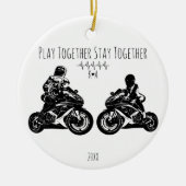 Samen spelen...gepersonaliseerde motor keramisch ornament (Voorkant)
