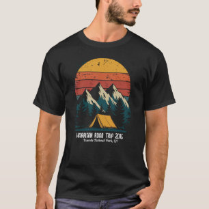 Samen verkennen Retro Vintage Bergvakantie T-shirt