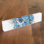 Samenstelling van witte en blauwe vlinders naambordje (Zijkant)