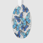 Samenstelling van witte en blauwe vlinders ornament (voorkant)