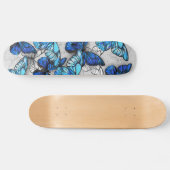 Samenstelling van witte en blauwe vlinders persoonlijk skateboard (Horizontaal)
