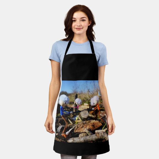 Samenwerking van Fubby poppetjes op een houtwerkpl Schort (Gedragen)