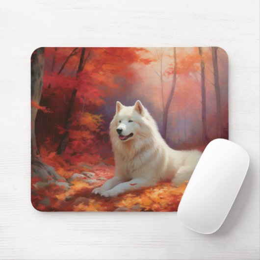 Samojed tussen herfstbladeren inspireert muismat (Met muis)
