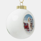 Samojeed feestelijke kerstvakantie keramische bal ornament (Links)