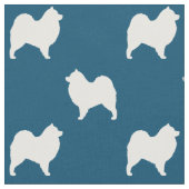 Samoyed Dog Silhouettes Pattern Blue en White Stof (Close Up)