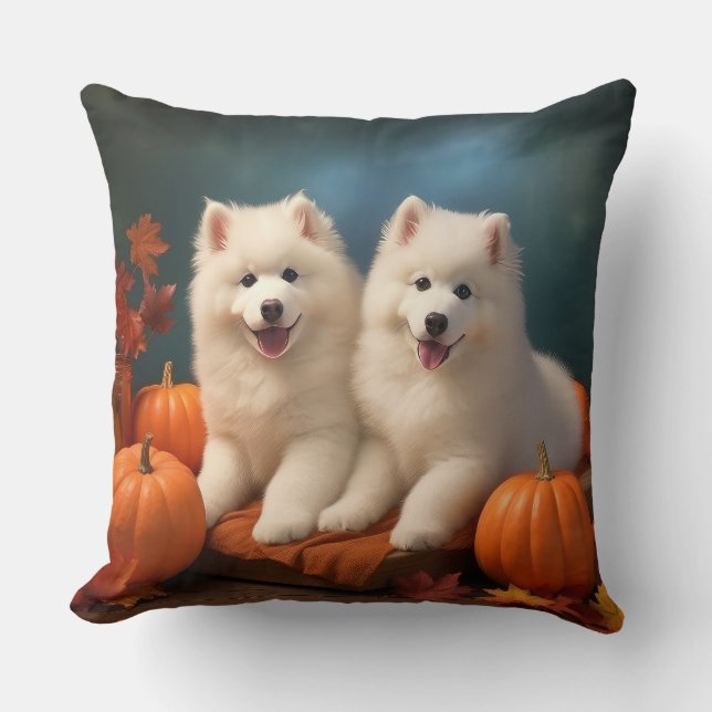 Samoyed Pup Autumn Delight Pompoen  Kussen (Voorkant)