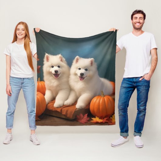 Samoyed Puppy Herfst Delight Pompoen Fleece Deken (In situ)
