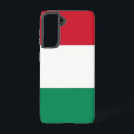 Samsung Galaxy S21 Hoesje Vlag van Hongarije<br><div class="desc">Maak van uw Samsung Galaxy S21 een Hongaars hoogstandje met onze exclusieve cover met de Hongaarse vlag! Deze cover is vervaardigd met zorgvuldige aandacht voor detail en is een eerbetoon aan het rijke culturele erfgoed van Hongarije. Het ontwerp toont met trots het iconische driekleurenpatroon van rode, witte en groene horizontale...</div>
