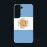 Samsung Galaxy S22 Hoesje Vlag van Argentinië<br><div class="desc">Maak van uw Samsung Galaxy S22 een Argentijns hoogstandje met onze exclusieve cover met de vlag van Argentinië! Deze cover, die met veel aandacht voor detail is gemaakt, laat met trots het iconische ontwerp van de Argentijnse vlag zien. De vlag heeft drie horizontale strepen van lichtblauw en wit, met in...</div>
