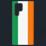 Samsung Galaxy S22 Ultra Hoesje met Ierse vlag<br><div class="desc">Voeg een vleugje Irish pride toe aan je Samsung Galaxy S22 Ultra met onze exclusieve cover met de Ierse vlag! Deze cover is vervaardigd met zorgvuldige aandacht voor detail en is meer dan alleen maar een beschermend accessoire; het is een viering van het Ierse erfgoed en culturele rijkdom. Het ontwerp...</div>