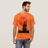 Samurai-krijger onder de rode maan t-shirt (Voorkant volledig)