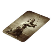 Samurai met verhoogd zwaard, c.1860 (albumenafdruk magneet (Linkerzijde)