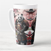 Samurai Panda in het traditionele Chinese landscha Latte Mok (Linkerhoek)