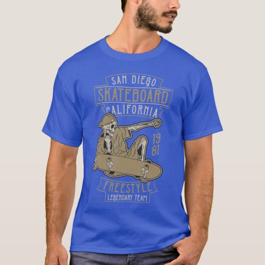 SAN DIEGO CALIFORNIA SKULL SKATEBOARD TEAM RETRO T T-SHIRT (Voorkant)