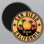 San Diego California Vacation Souvenirs Magneet<br><div class="desc">San Diego California. This retro design makes a great Christmas or Birthday gift for fans of San Diego Beach. The retro summer vibes design is a perfect gift for travel lovers and tropical destinations fans.</div>