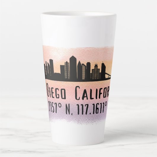 San Diego City Skyline Latitude en Lengtegraad Latte Mok (Voorkant)