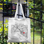 San Diego Love Locator | Stadsplattegrond Bruiloft Tote Bag<br><div class="desc">Een leuke canvas tas voor een bruiloft of een andere gelegenheid die plaatsvindt in de prachtige stad San Diego. Dit tas beschikt over een overhead kaart van het centrum van de stad in een zwart omzoomde boxteler. Op de top zit een korte welkomstgroet en de naam van de stad. Aan...</div>
