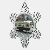 San Francisco Cable Car Tin Sneeuwvlok Ornament (Rechts)