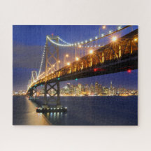 San Francisco Skyline en Bay Bridge bij nacht