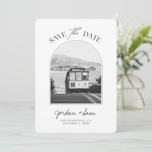 San Francisco Trolley Zwart en Wit Save the Date Kaart (Staand voorkant)