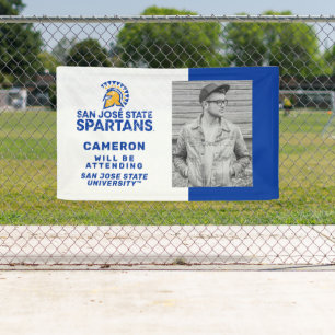 San Jose State Afgestudeerde Zal Aanwzizg Zijn Spandoek