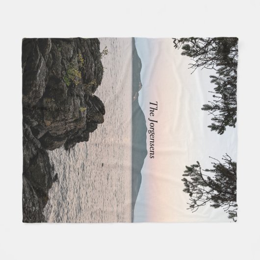 San Juan-eilanden - Moon Rising Over Cypress Islan Fleece Deken (Voorkant (Horizontaal))