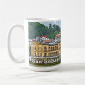 San Sebastian. Uitzicht van de baai van La Concha. Koffiemok (Links)