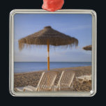 Sand Beach Chairs with Umbrella Metalen Ornament<br><div class="desc">De locatie van dit afbeelding is Torremolinos,  Malaga,  Andalusië,  Spanje.  Auteursrecht: Design Pics/Ken Welsh</div>