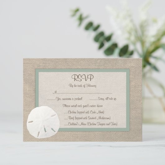 Sand Dollar Beach Wedding RSVP Card - Peridot (Staand voorkant)
