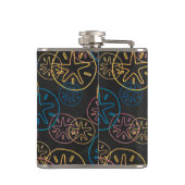 Sand Dollar Lines Red Yellow Blue Heupfles (Achterkant)