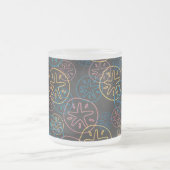 Sand Dollar Lines Red Yellow Blue Matglas Koffiemok (Center)