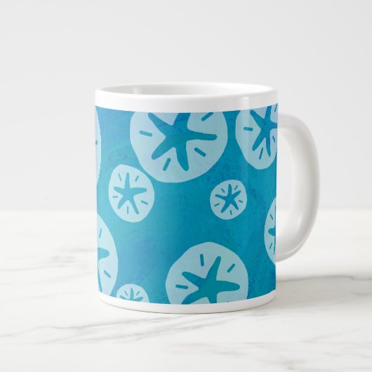 Sand Dollar White en Blue Pattern Grote Koffiekop (Voorkant rechts)