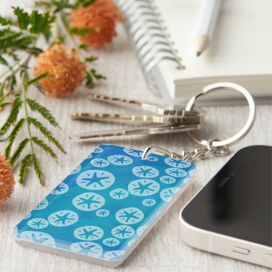Sand Dollar White en Blue Pattern Sleutelhanger (Voorkant Rechts)