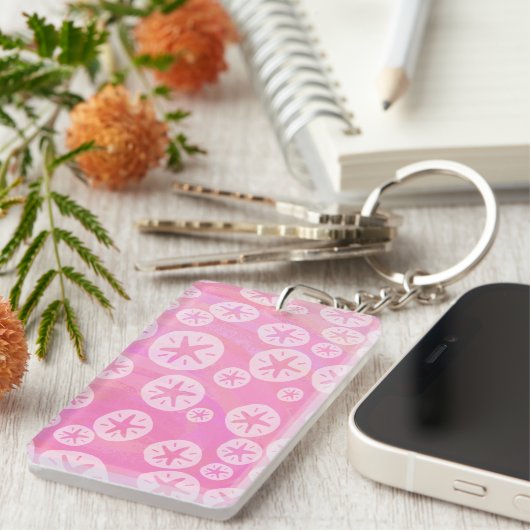 Sand Dollar White en roze Sleutelhanger (Voorkant Rechts)