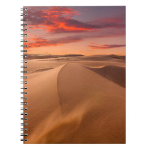 Sand Dunes in de woestijn bij Sunset Notitieboek