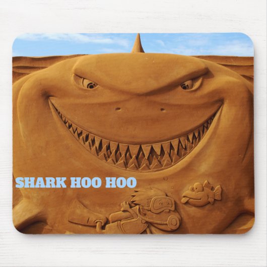 Sand sculpture shark hoo hoo muismat (Voorkant)