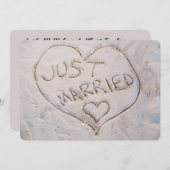 Sand Writing Just Married Announcement Party Kaart (Voorkant / Achterkant)
