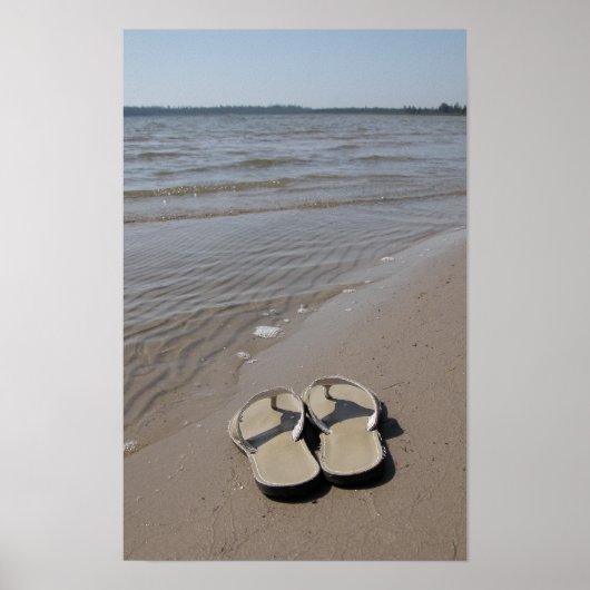 Sandaal op het strand poster (Voorkant)