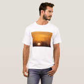 Sandhill kranen gedempt tegen stijgende zon t-shirt (Voorkant volledig)