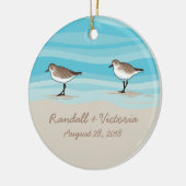 Sandpipers op Beach Weddenschap Namen Zand Keramisch Ornament (Links)